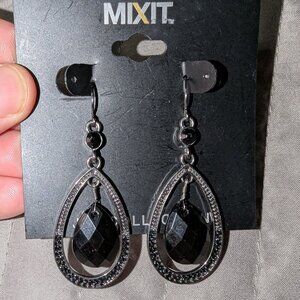 $1 with Bundle ~ New Mixit "Jet Collection" Earrings 4581